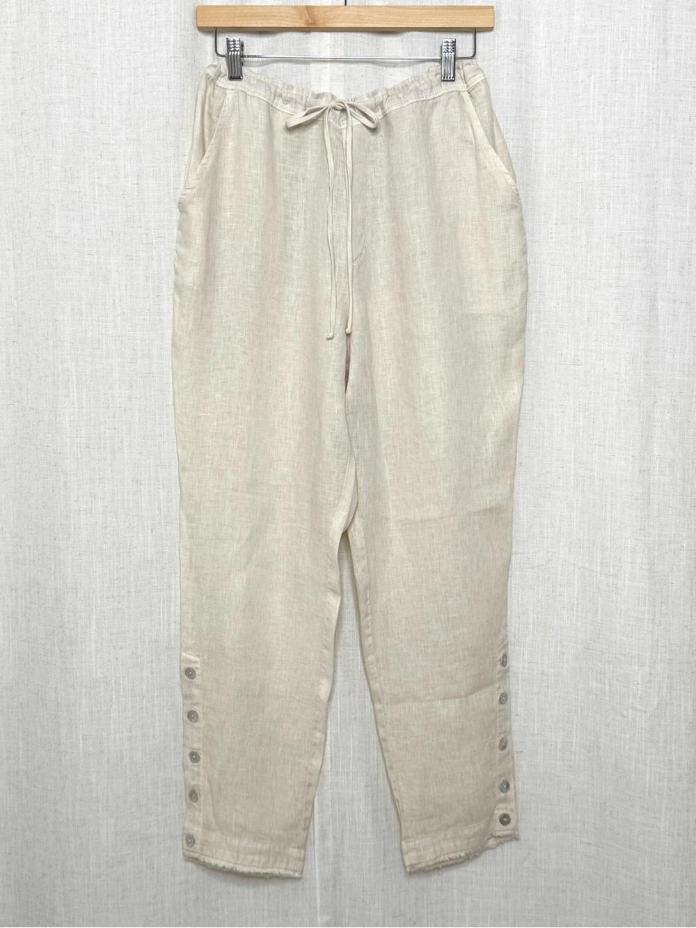 Bella Dahl 100% Linen Drawstring Ankle Pants Button Hem Cream Size Medium NWT